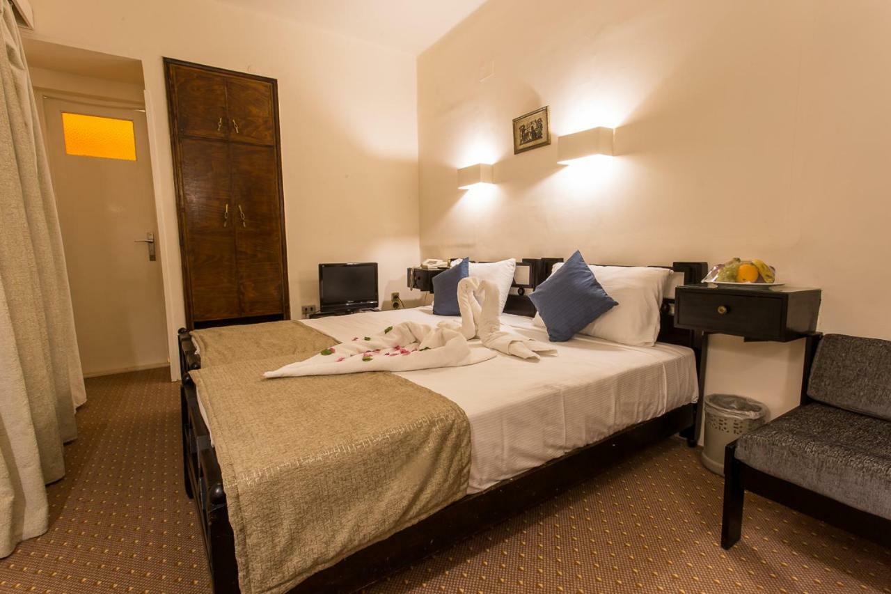 אסואן Cleopatra Hotel מראה חיצוני תמונה